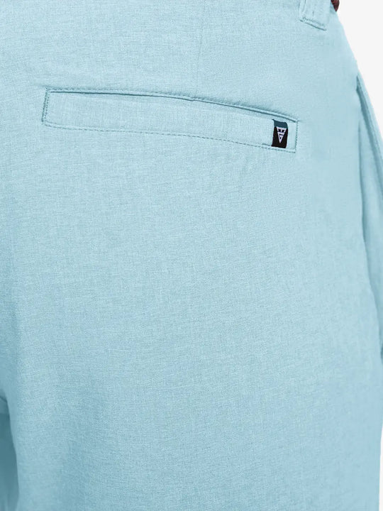SKY BLUE 7 Inch Heather Performance Golf Shorts close-up of back right pocket detail
