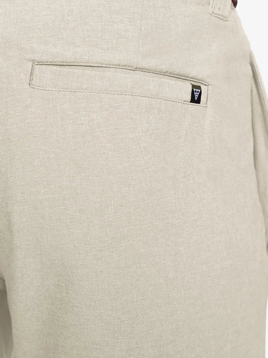 DARK BLUE 9 Inch Heather Performance Golf Shorts close-up of back pocket design