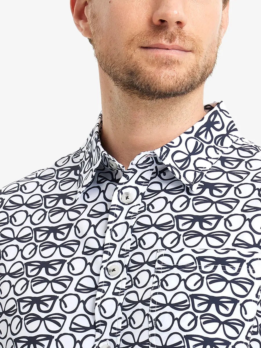 Front view from nose to chest wearing BLACK WHITE GLASSES Stylish Printing Summer Shirt.