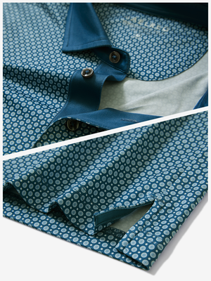 Detail: collar and hem slit of blue small flower lightweight stretch upgraded print golf polo shirts